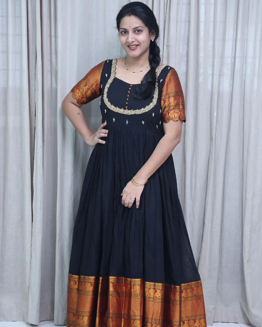 SOUTH INDIAN TV ACTRESS PALLAVI RAMISETTY IN BLACK DRESS 2